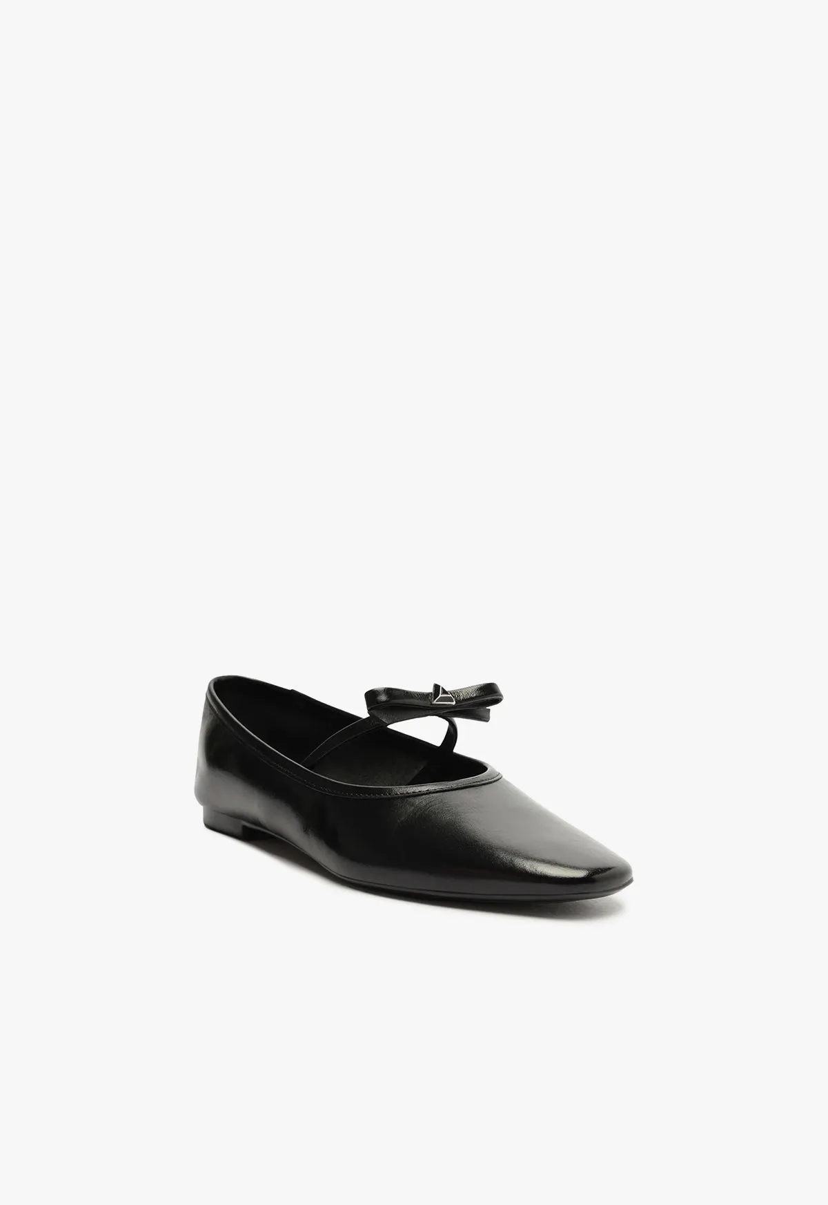 Nancy Soft Leather Flat