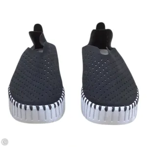 Shoes Flats By Clothes Mentor In Black, Size: 6.5