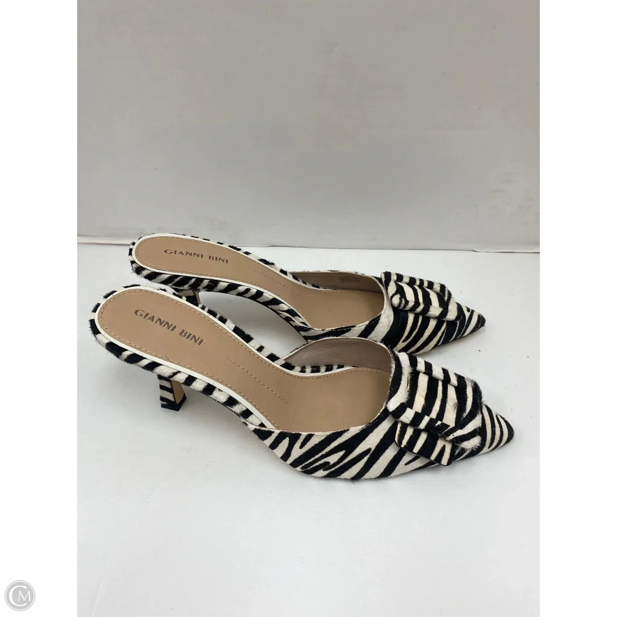 Shoes Heels Kitten By Gianni Bini In Black & White, Size: 10